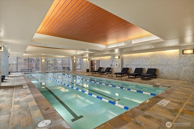 737 Olive Way Unit 1903, Seattle, WA 98101 - view of indoor pool