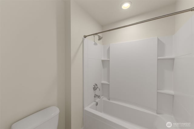 3414 SE 223rd Ave, Sammamish, WA 98075 - bathroom with toilet and shower / washtub combination