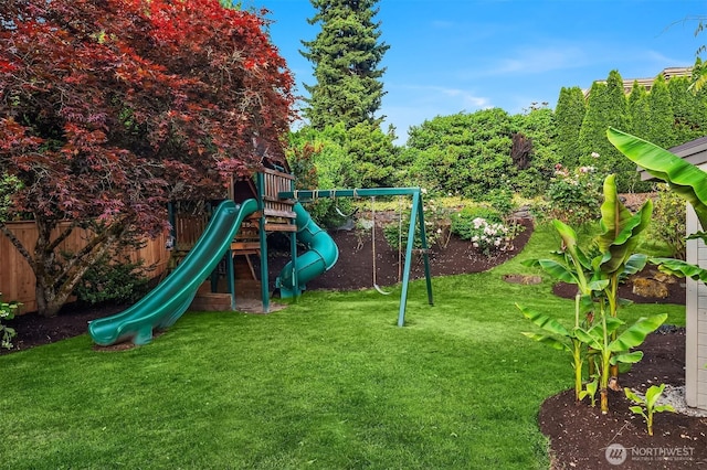 9620 NE 28th St, Clyde Hill, WA 98004 - view of playground