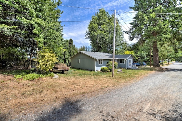 2059 Beverly Blvd, Shelton, WA 98584 - view of front of property featuring driveway