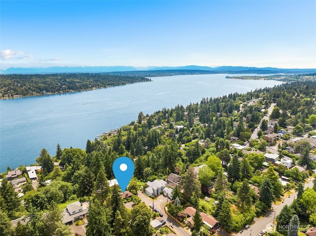 3912 NE 127th St, Seattle, WA 98125 - bird's eye view of a water and mountain view and a heavily wooded area