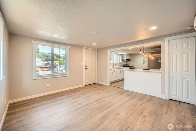 9223 S 38th Ave, Seattle, WA 98118 - photo 2