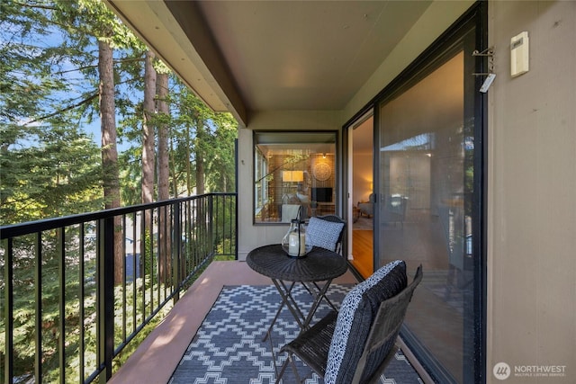 13573 Linden Ave N Unit 302, Seattle, WA 98133 - view of balcony