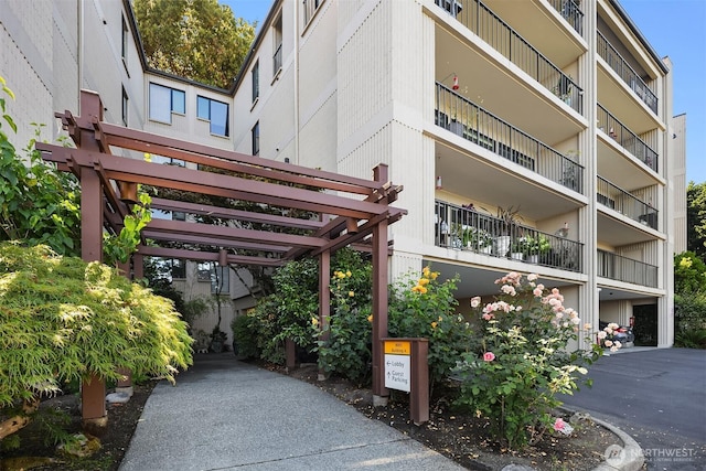 8005 Sand Point Way NE Unit A52, Seattle, WA 98115 - view of apartment building / complex