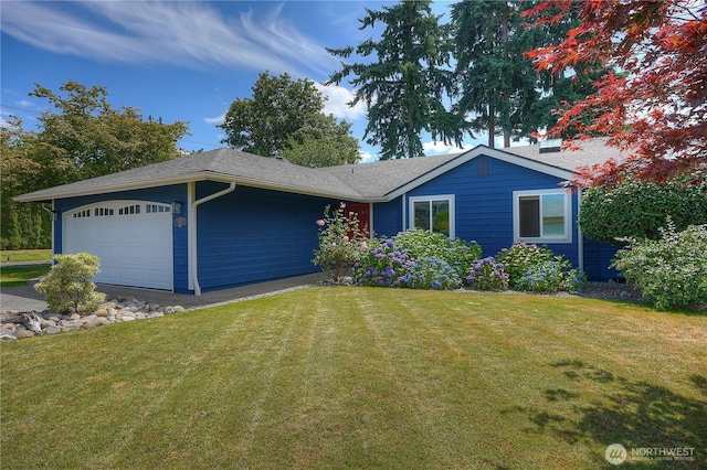 1717 SW 347th Pl, Federal Way, WA 98023 - single story home featuring a garage and a front yard