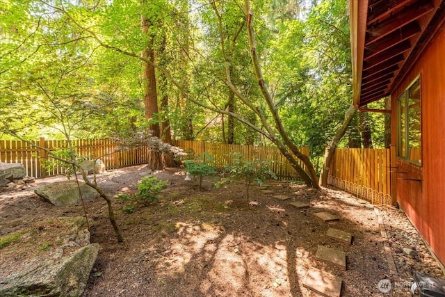 18707 25th Ave NE, Lake Forest Park, WA 98155 - view of fenced backyard
