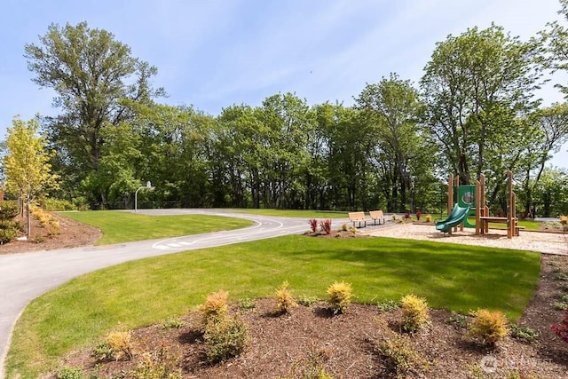 1713 Noble Ave Unit 76, Snohomish, WA 98290 - view of community with a lawn