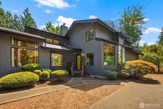 2515 87th Avenue Ct E, Edgewood, WA 98371 - view of front facade featuring a chimney