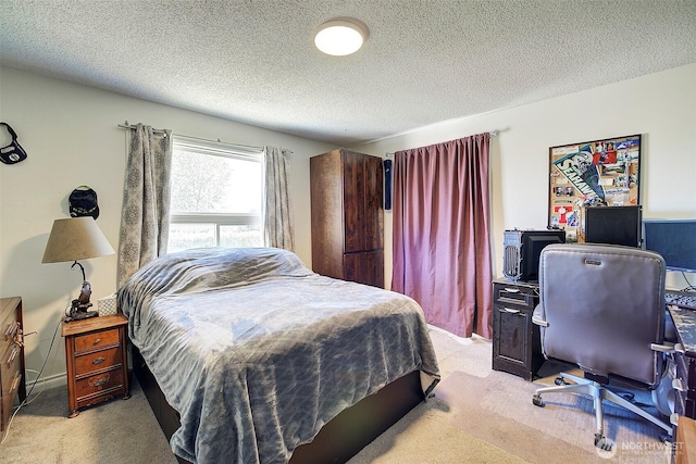 17003 53rd Ave S, Seatac, WA 98188 - bedroom featuring light carpet, a textured ceiling, and an office area