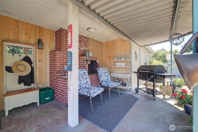 17003 53rd Ave S, Seatac, WA 98188 - covered porch with area for grilling