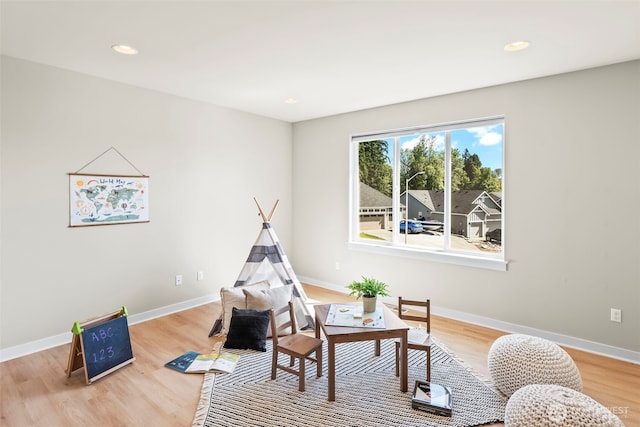 605 26th Avenue Ct, Milton, WA 98354 - game room with wood finished floors and recessed lighting