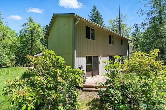 127 E Barnacle Blvd, Shelton, WA 98584 - rear view of property featuring a wooden deck