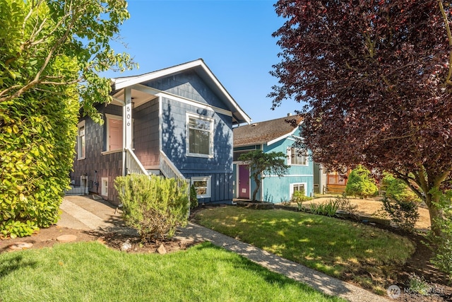 4506 46th Ave SW, Seattle, WA 98116 - bungalow with a front yard