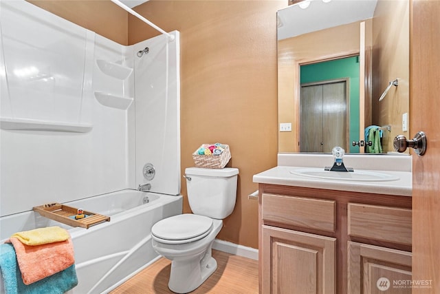 639 W Horton Way Unit 228, Bellingham, WA 98226 - full bath with vanity, shower / bathtub combination, and wood finished floors