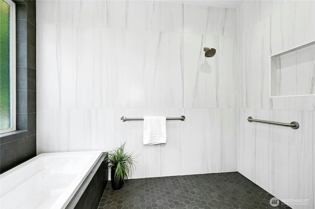 13830 Old Snohomish Monroe Rd, Snohomish, WA 98290 - full bathroom with tiled shower, a garden tub, and tile walls