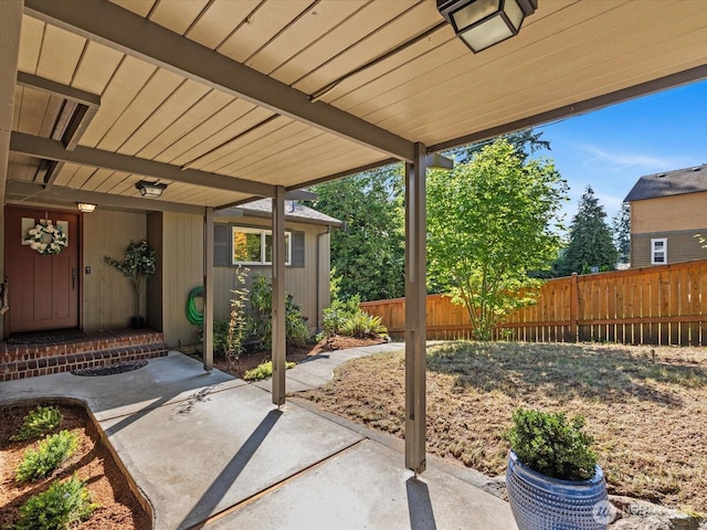 13514 3rd Ave NE, Seattle, WA 98125 - view of patio / terrace