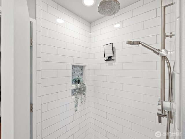 13514 3rd Ave NE, Seattle, WA 98125 - full bath with a tile shower