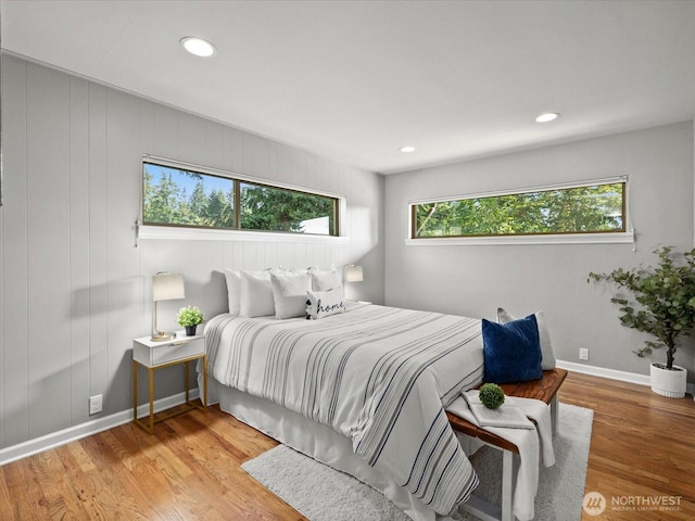 13514 3rd Ave NE, Seattle, WA 98125 - bedroom featuring light wood finished floors and recessed lighting