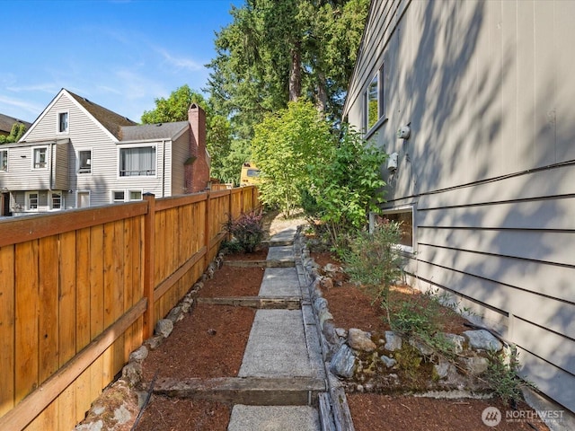 13514 3rd Ave NE, Seattle, WA 98125 - view of yard