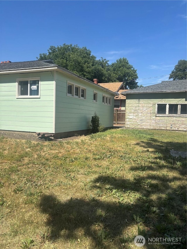 214 N 2nd St, Dayton, WA 99328 - view of side of home featuring a yard