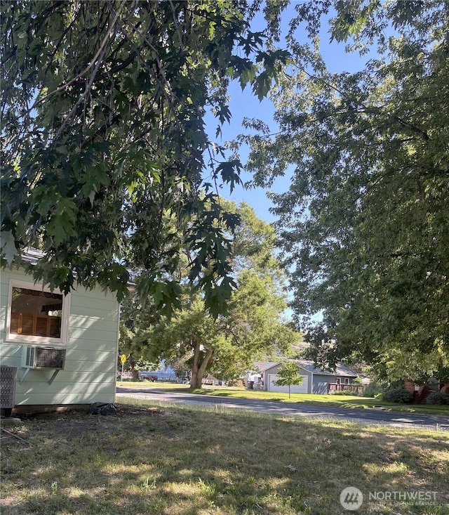 214 N 2nd St, Dayton, WA 99328 - view of grassy yard