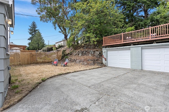 7147 29th Ave SW, Seattle, WA 98126 - garage with concrete driveway