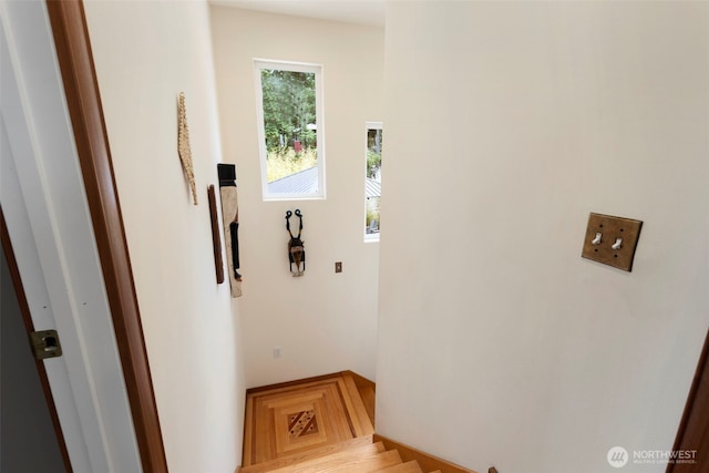 788 P St, Port Townsend, WA 98368 - hall with stairway