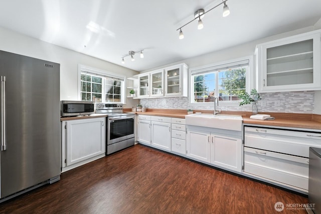 805 36th St, Anacortes, WA 98221 - photo 8