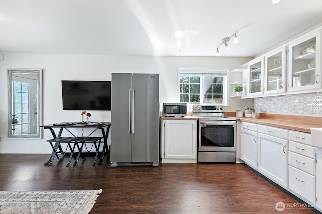 805 36th St, Anacortes, WA 98221 - photo 9