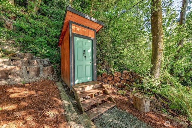 17447 Paige Ln SW, Vashon, WA 98070