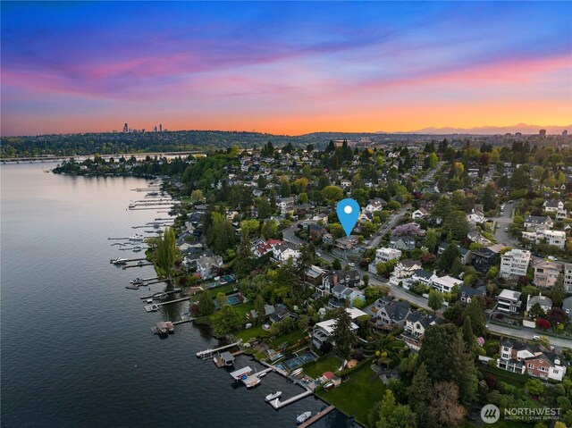 5323 NE 42nd St, Seattle, WA 98105 - photo 33