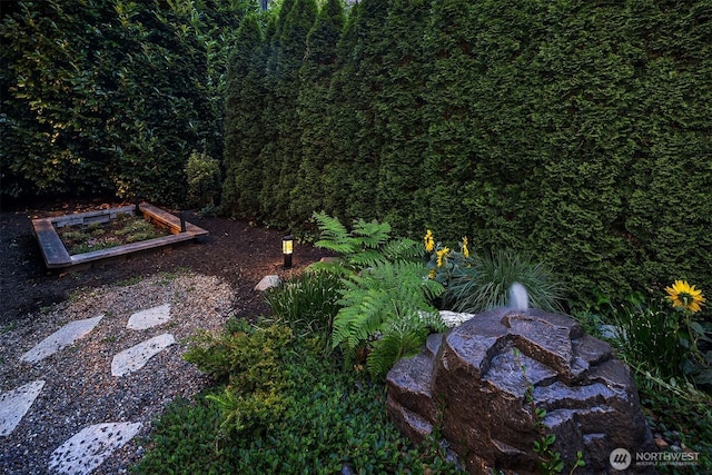1600 Interlaken Pl E, Seattle, WA 98112 - view of yard featuring a vegetable garden