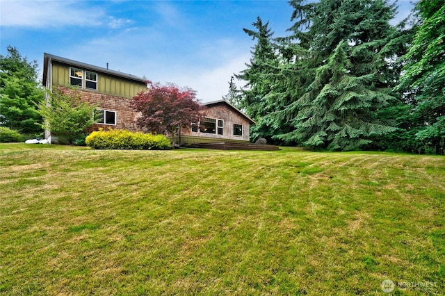14450 Austin Pl, Anacortes, WA 98221 - view of grassy yard