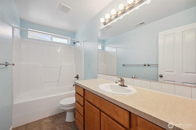 5723 66th Ave SE, Lacey, WA 98513 - full bath with vanity and bathing tub / shower combination