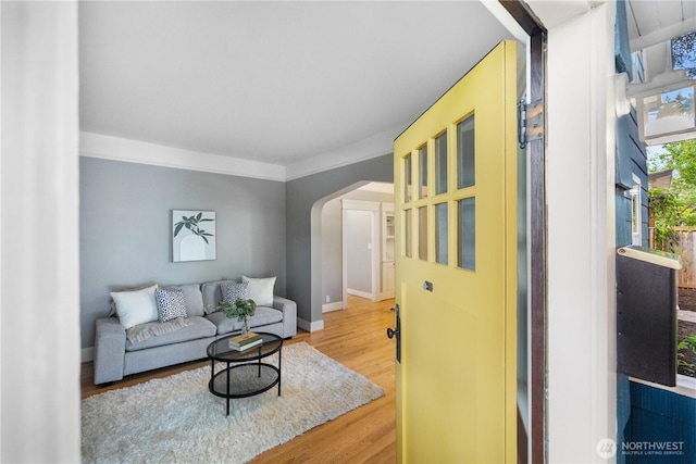 1531 NW 62nd St, Seattle, WA 98107 - living room with arched walkways and wood finished floors