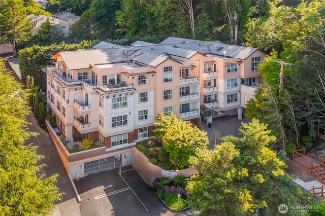 7549 SE 29th St Unit 305, Mercer Island, WA 98040 - drone / aerial view