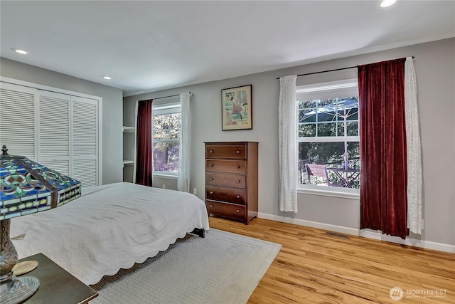 3738 S 189th Pl, Seatac, WA 98188 - bedroom featuring light wood-type flooring, recessed lighting, and a closet