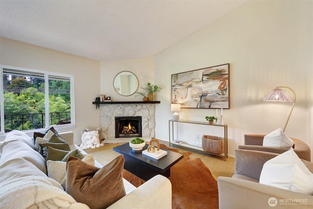 17430 Ambaum Blvd S Unit 46, Seattle, WA 98148 - photo 2
