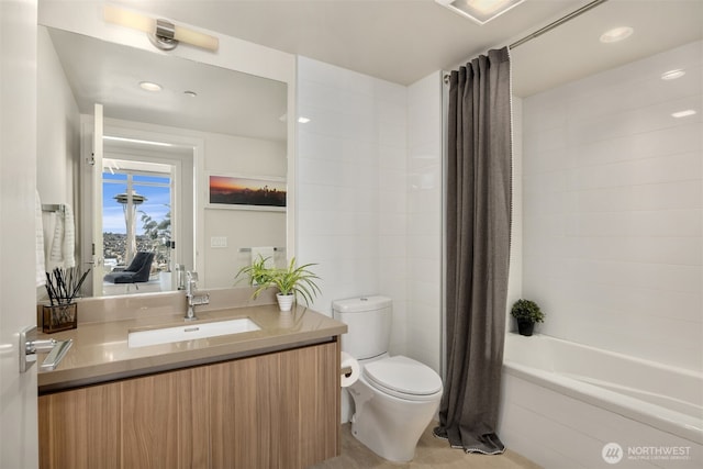 583 Battery St Unit 3802, Seattle, WA 98121 - full bath featuring vanity, shower / bath combo with shower curtain, and recessed lighting