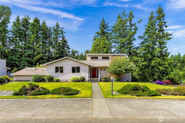 527 Fern Rd, Bellingham, WA 98225 - mid-century home featuring a front lawn