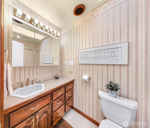 527 Fern Rd, Bellingham, WA 98225 - full bathroom featuring vanity and a textured ceiling