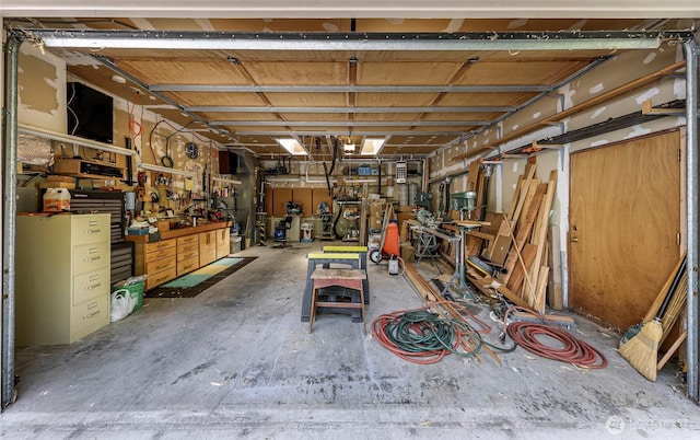 527 Fern Rd, Bellingham, WA 98225 - garage featuring a workshop area