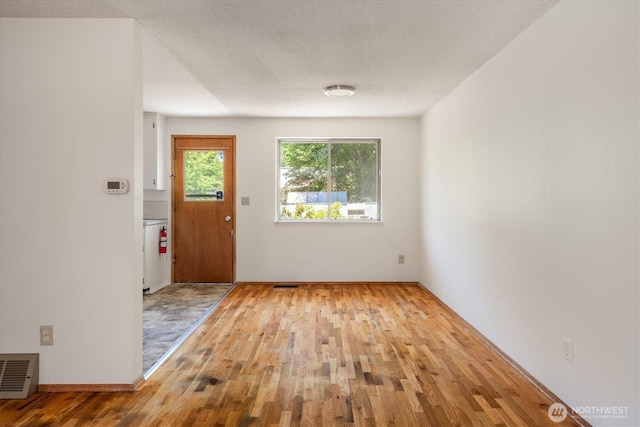 3015 SW 105th St, Seattle, WA 98146 - photo 13