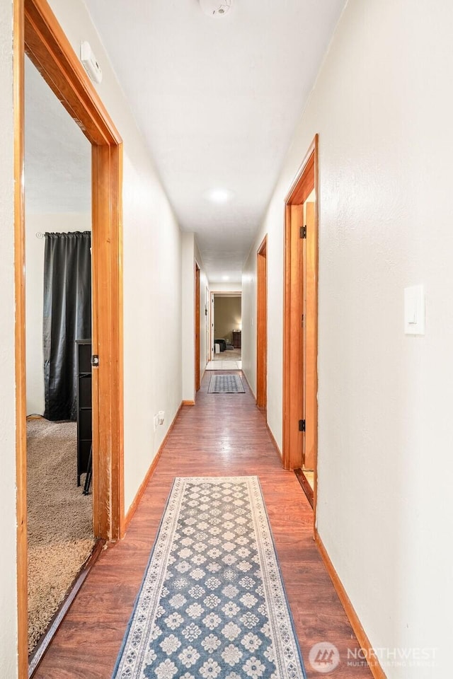 1315 Thomas St, Aberdeen, WA 98520 - corridor featuring wood finished floors and baseboards