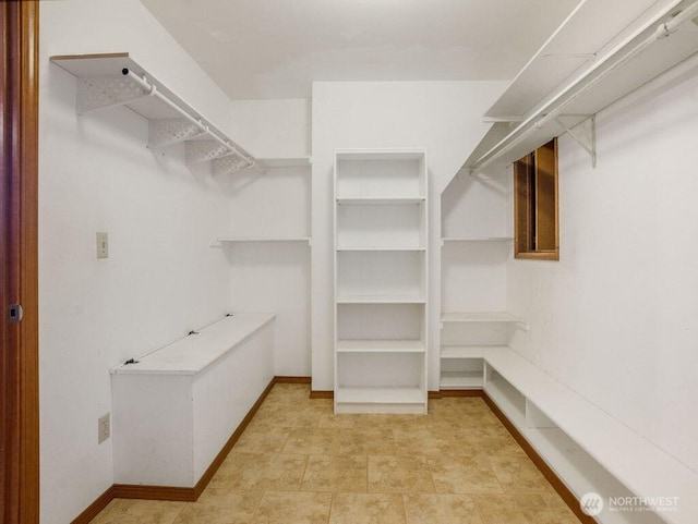 2 W Johnson Ln, Lind, WA 99341 - view of walk in closet