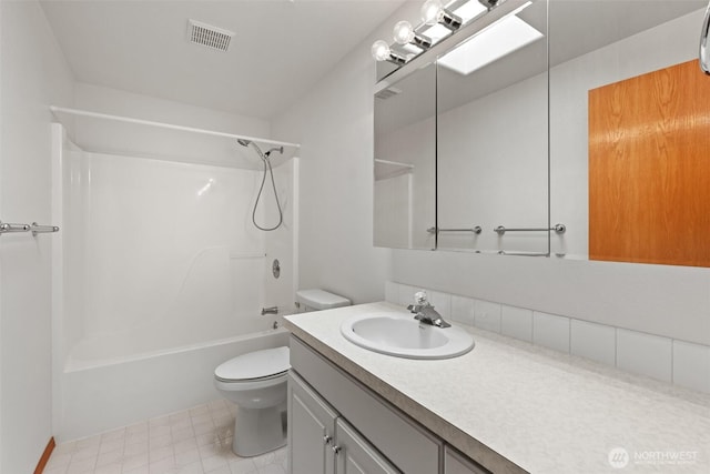 19214 Lakeview Dr, Soap Lake, WA 98851 - full bath with vanity and shower / bathtub combination