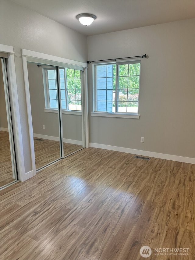 515 W Kellogg Rd, Bellingham, WA 98226 - unfurnished bedroom with wood finished floors