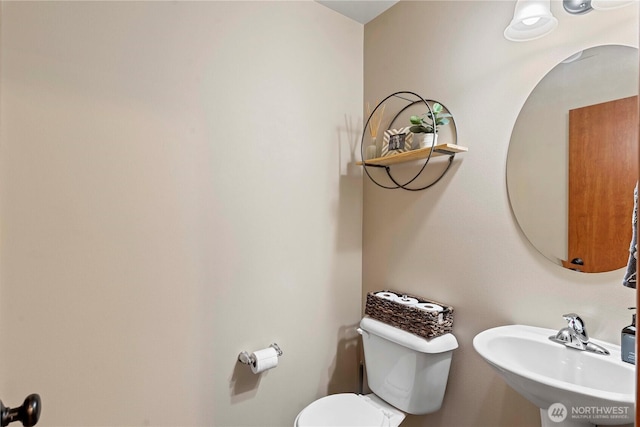 300 Saddlehorn Ln, Wenatchee, WA 98801 - bathroom featuring toilet and a sink
