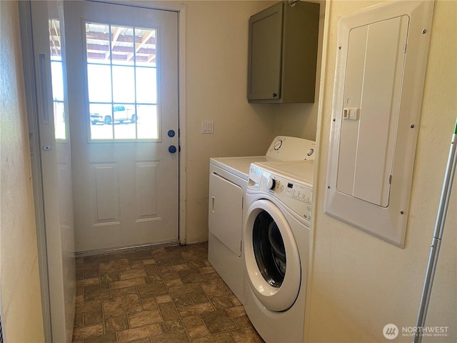 4820 NE 7.5 Rd, Moses Lake, WA 98837 - laundry area featuring electric panel, separate washer and dryer, and cabinet space