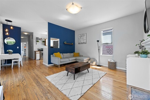 1110 S Bennett St, Seattle, WA 98108 - photo 5
